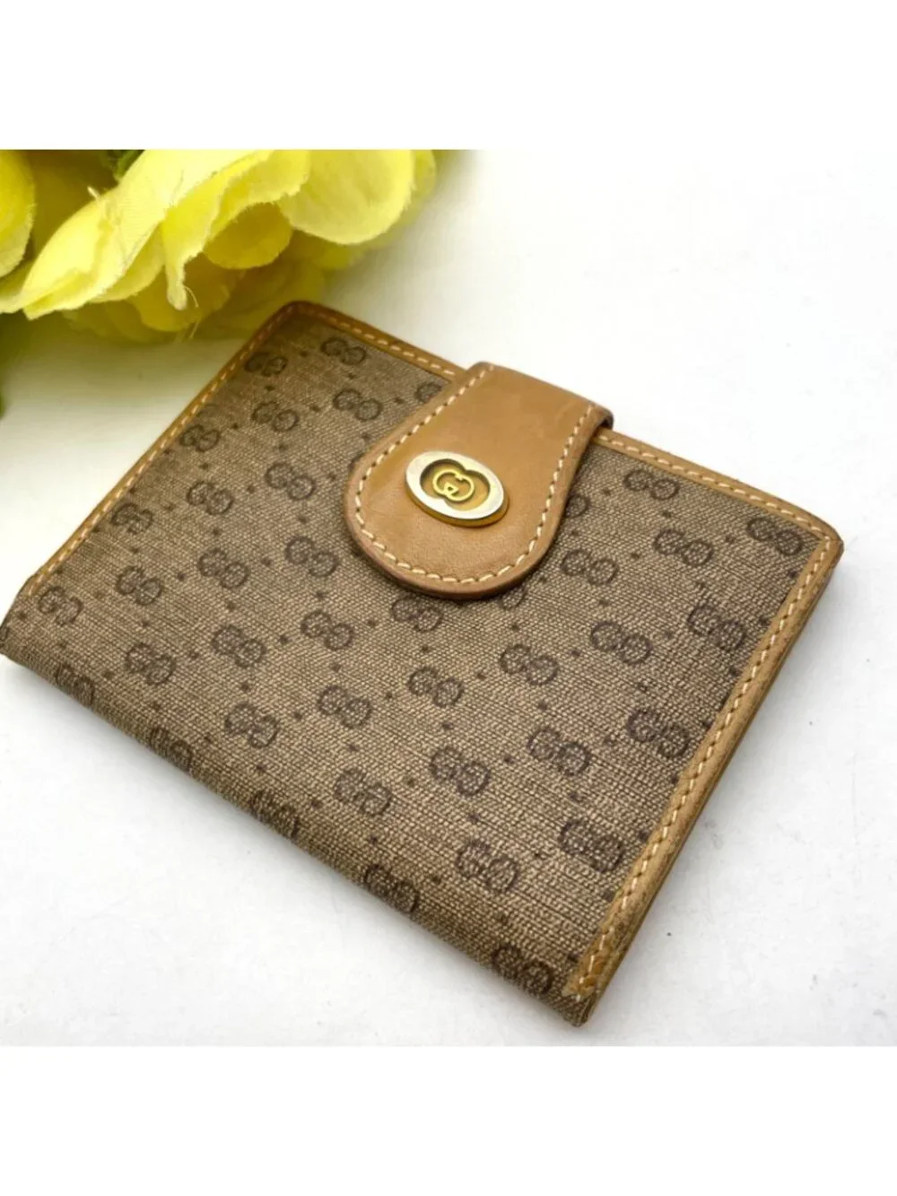 Gucci Micro GG Pattern Card Holder Pass Case Brown